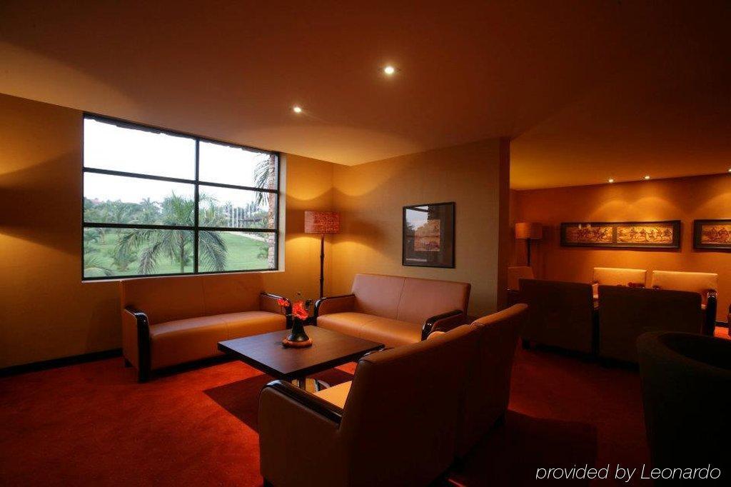 สเปเคอ รีสอร์ต มูนิออนโย Hotel Munyonyo ภายนอก รูปภาพ