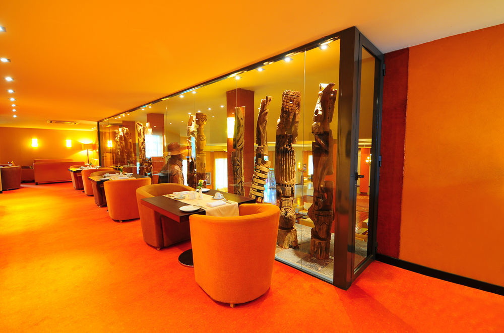 สเปเคอ รีสอร์ต มูนิออนโย Hotel Munyonyo ภายนอก รูปภาพ