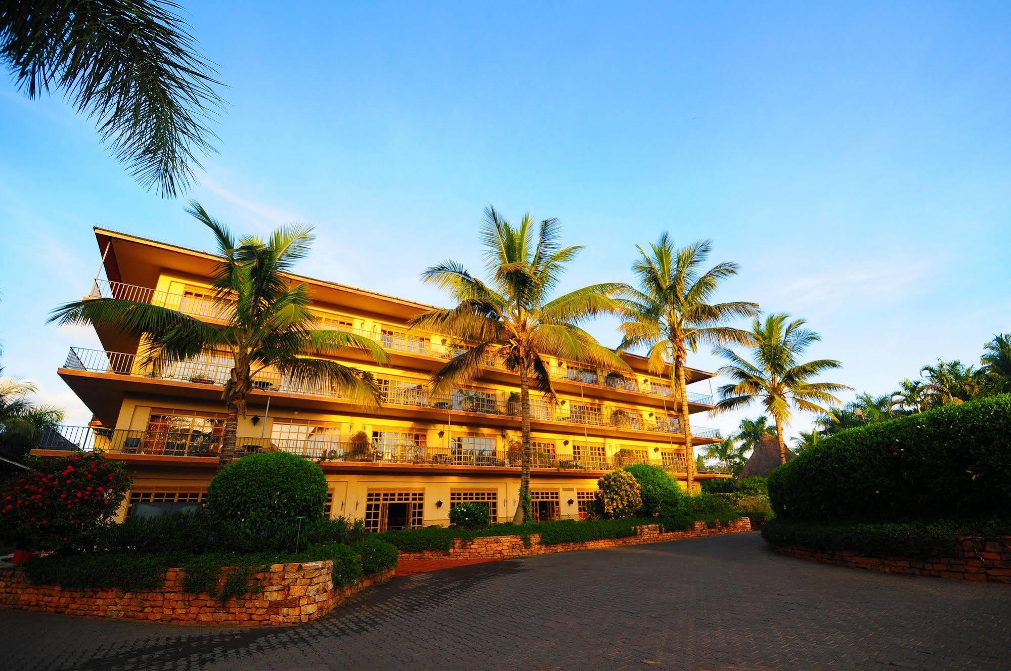 สเปเคอ รีสอร์ต มูนิออนโย Hotel Munyonyo ภายนอก รูปภาพ