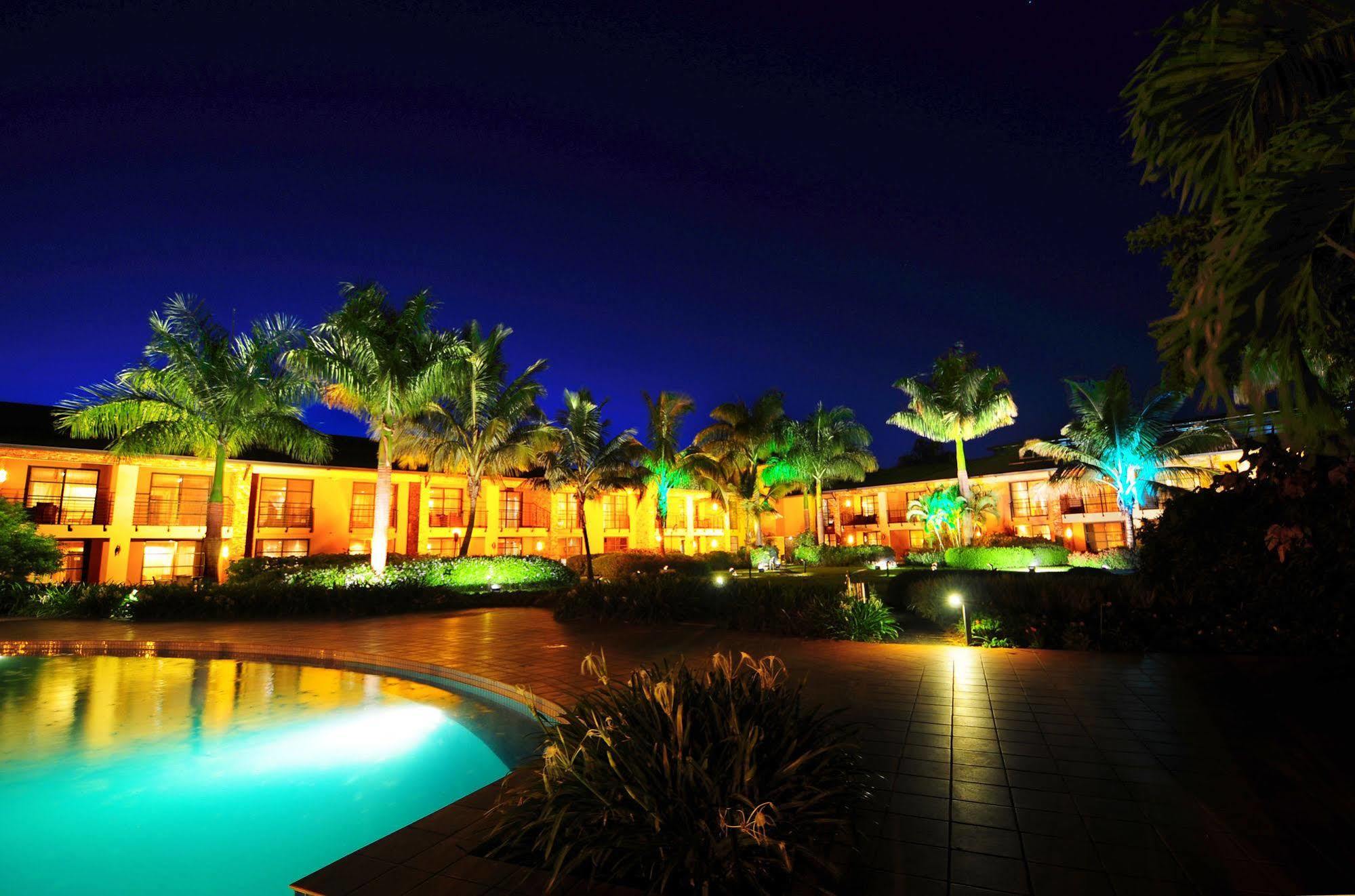 สเปเคอ รีสอร์ต มูนิออนโย Hotel Munyonyo ภายนอก รูปภาพ