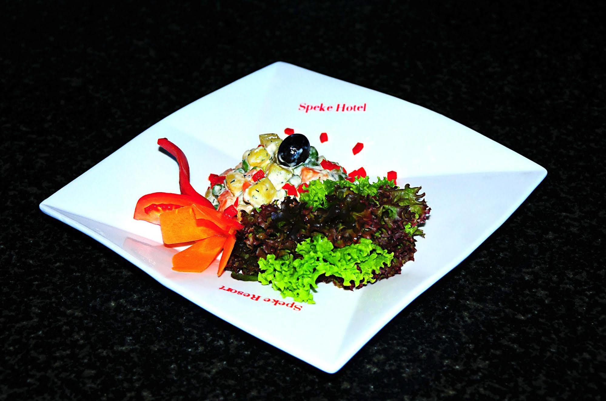 สเปเคอ รีสอร์ต มูนิออนโย Hotel Munyonyo ภายนอก รูปภาพ