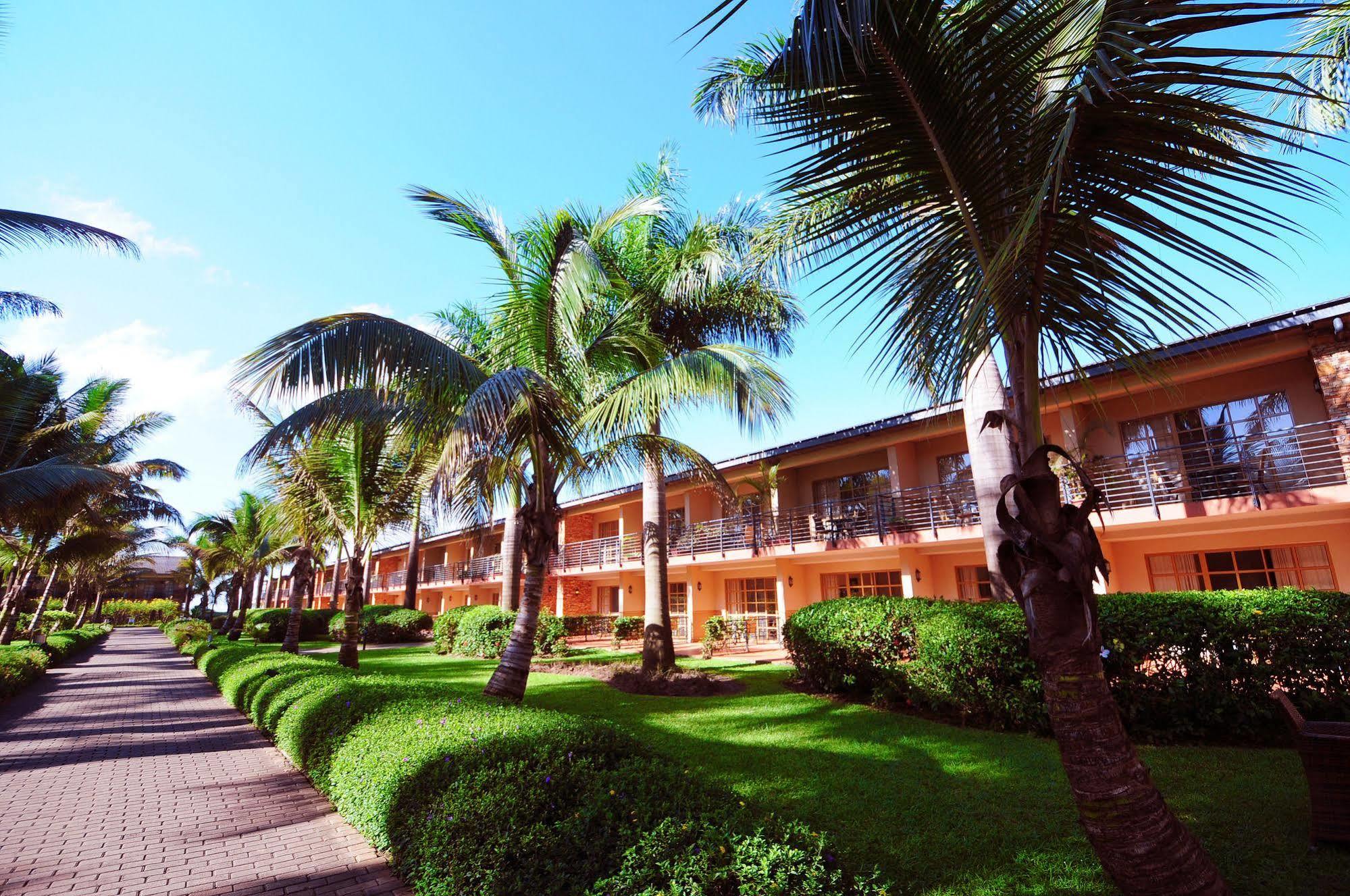 สเปเคอ รีสอร์ต มูนิออนโย Hotel Munyonyo ภายนอก รูปภาพ