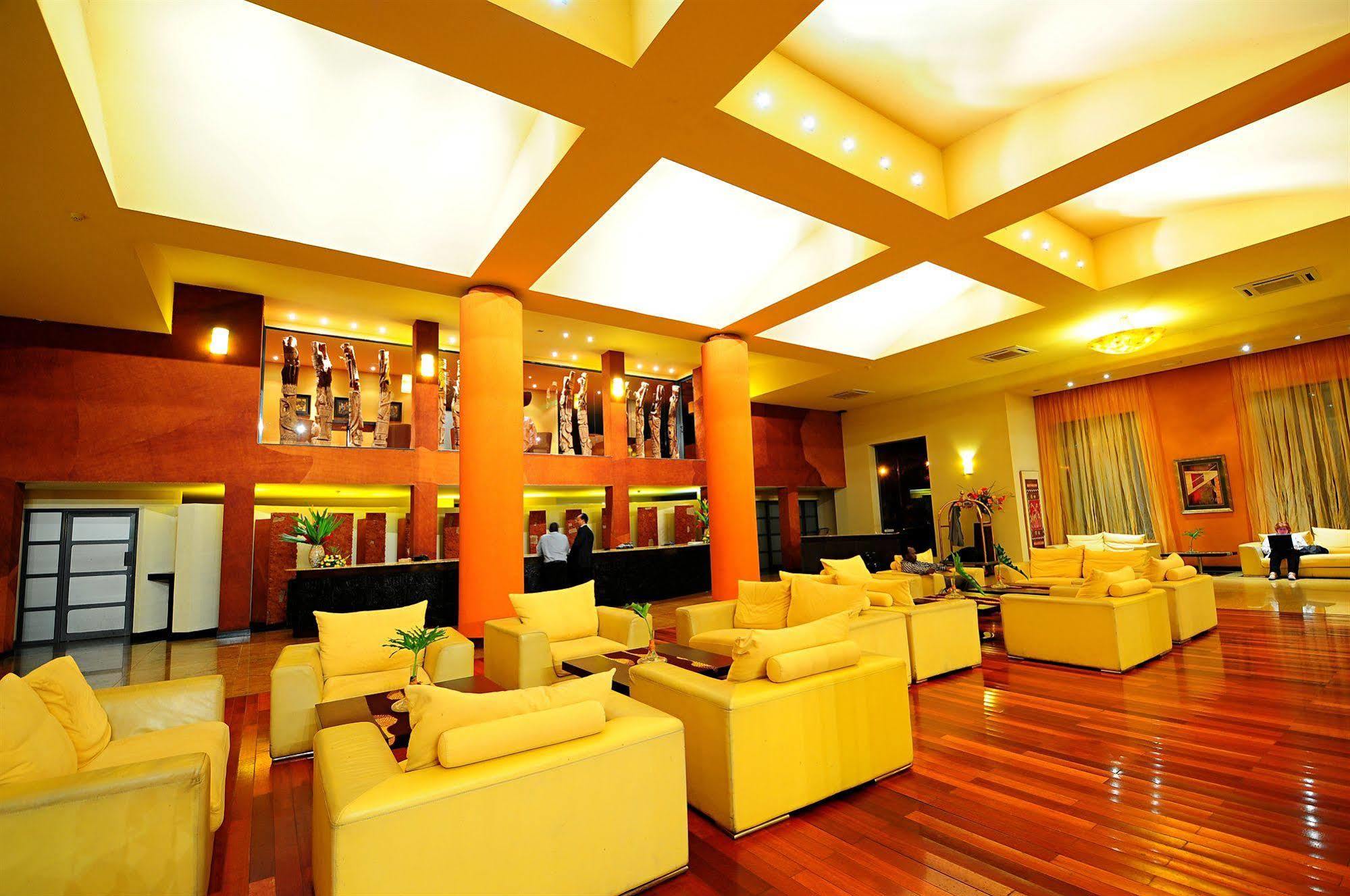 สเปเคอ รีสอร์ต มูนิออนโย Hotel Munyonyo ภายนอก รูปภาพ