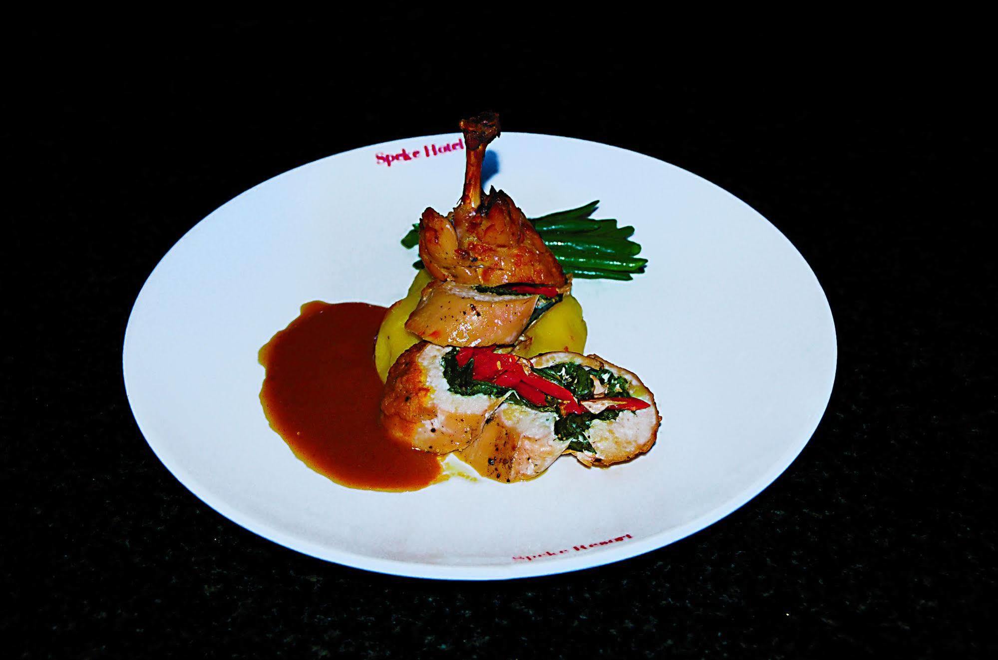 สเปเคอ รีสอร์ต มูนิออนโย Hotel Munyonyo ภายนอก รูปภาพ