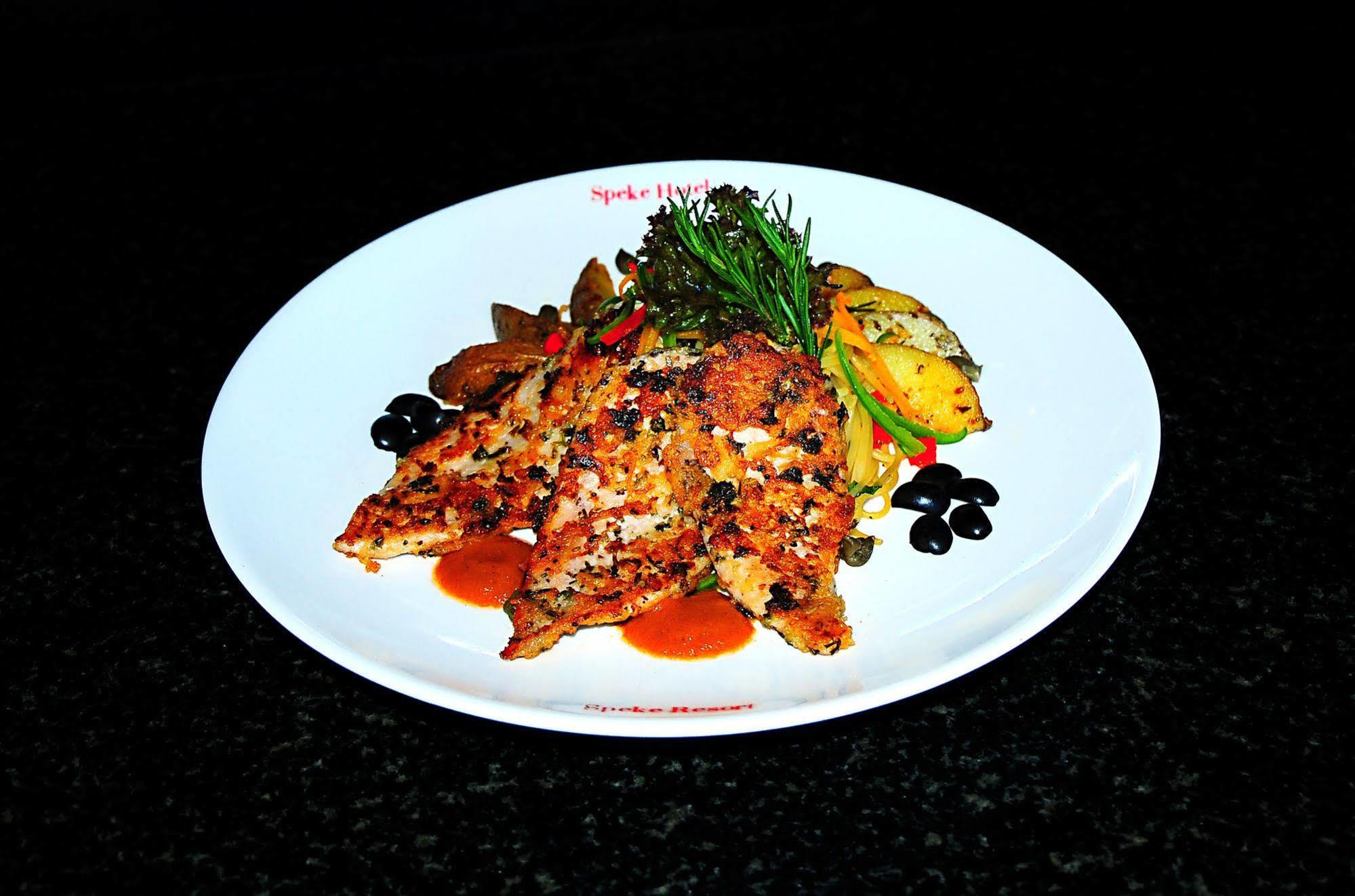 สเปเคอ รีสอร์ต มูนิออนโย Hotel Munyonyo ภายนอก รูปภาพ